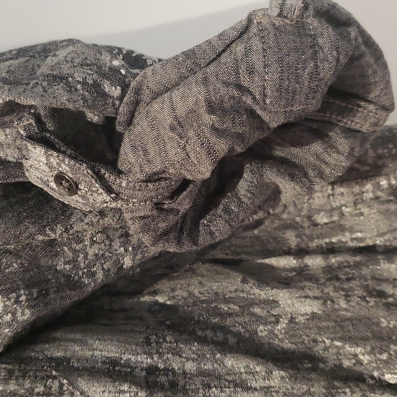 Comfy button down shirt by International Concepts INC size XXL - Picture 3 of 8